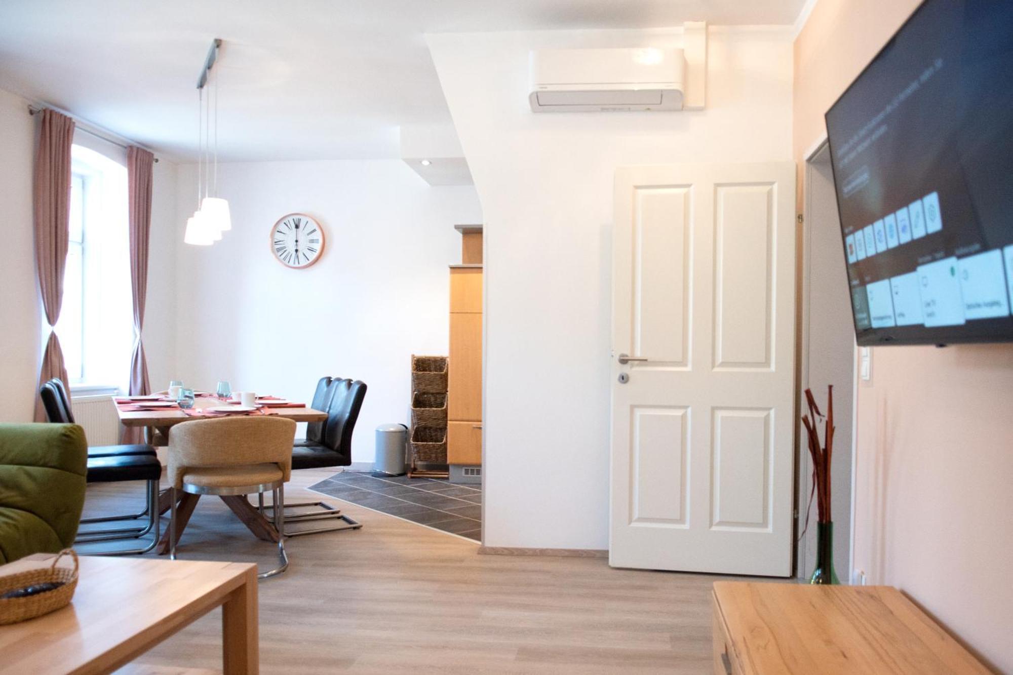 Kiwi Apartment Виена Екстериор снимка